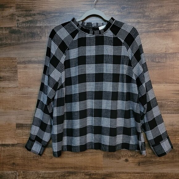 Loft Flannel Plaid Top L Pleated Ruffle Neck Keyhole Button Neck Black White - Picture 1 of 11
